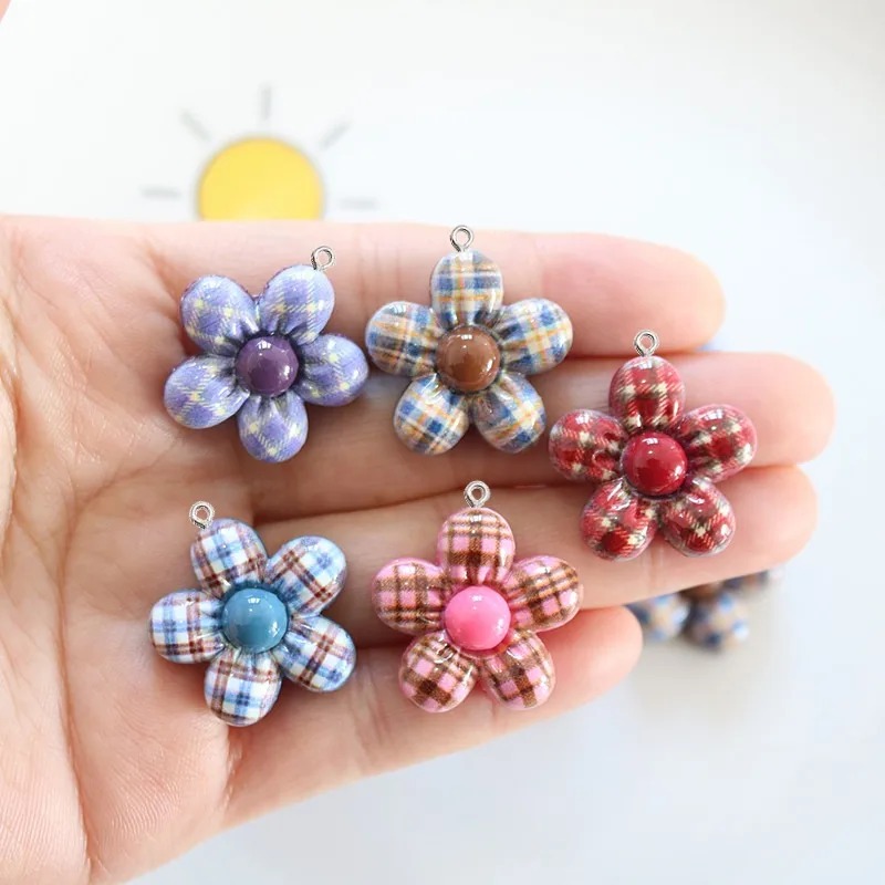 10 Stück süße Blumen-Anhänger  – Resin Craft Material Bewertung und Preis
